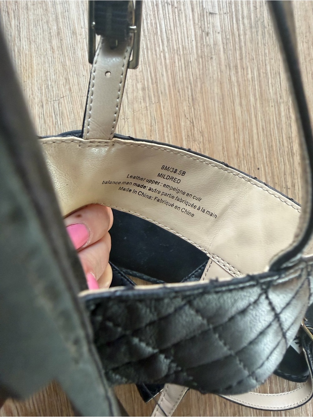 Karl Lagerfeld Black Quilted Leather Thong Sandals with Buckle - Picture 4 of 4